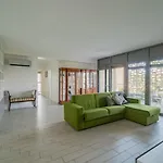 The Best Rent - Spacious Four-Bedroom Apartment Close To Forlanini Distrct