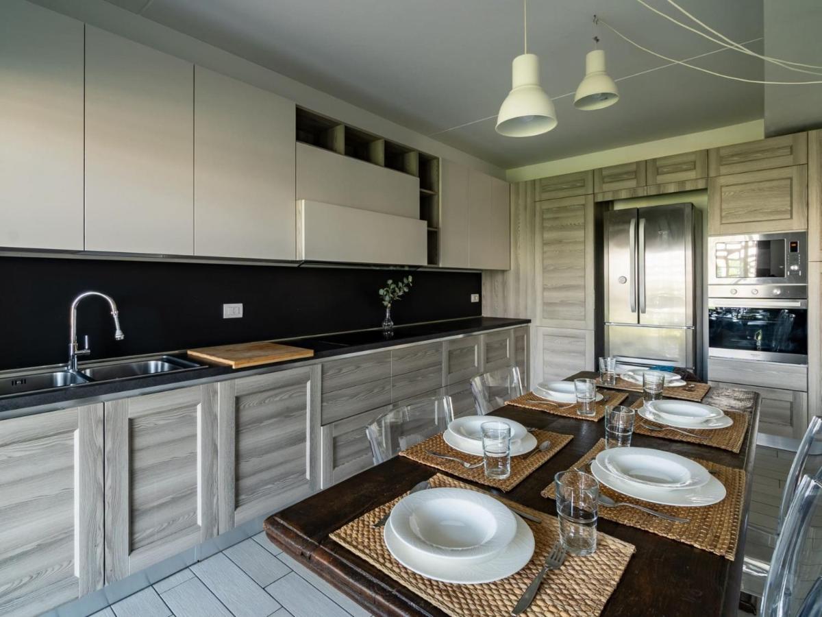 The Best Rent - Spacious Four-bedroom Close To Forlanini Distrct * Mailand