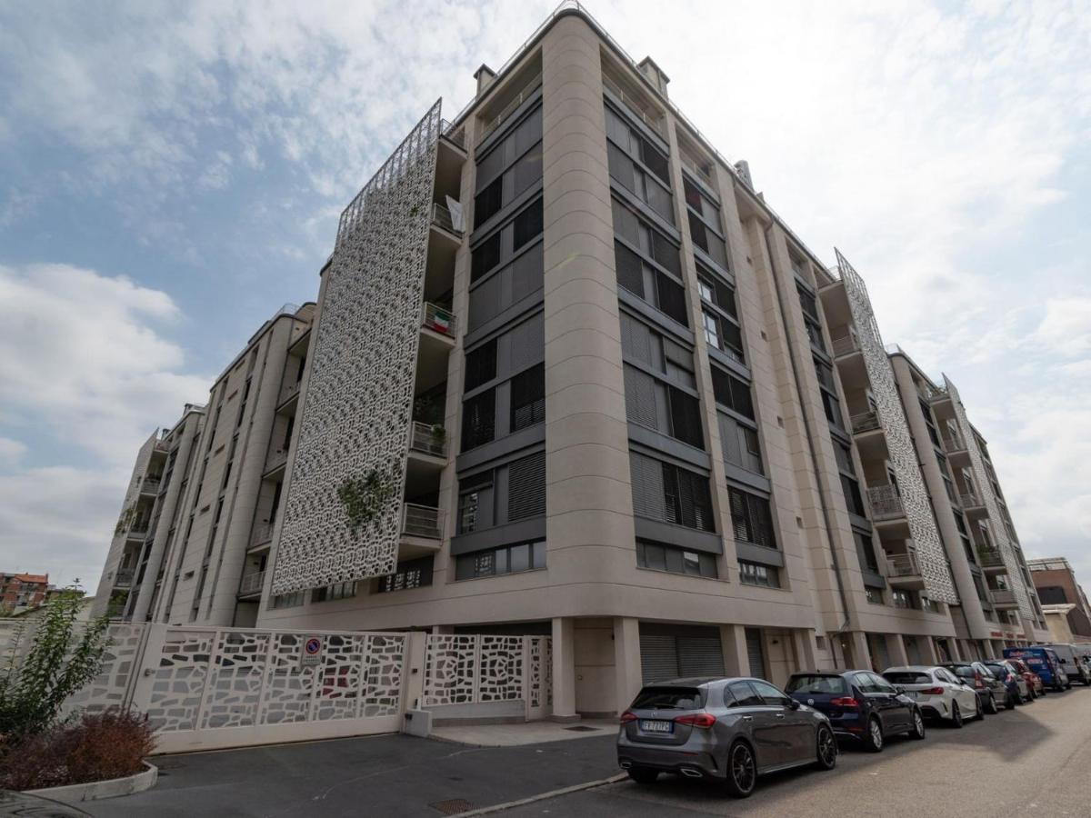The Best Rent - Spacious Four-bedroom Close To Forlanini Distrct Mailand